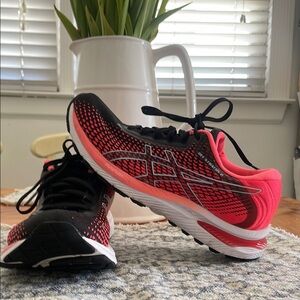 ASICS Women's Black and Pink Running Shoes